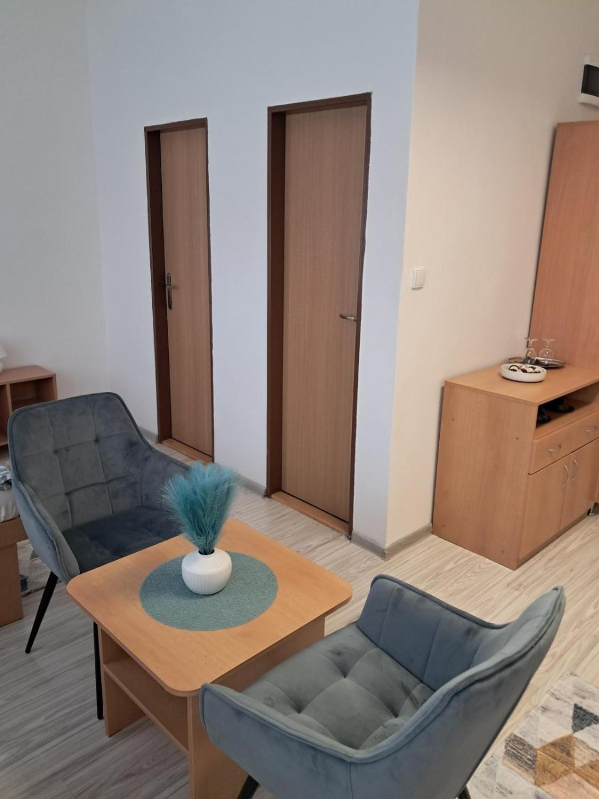 Sd Urbankova 2 Hostel Košice Εξωτερικό φωτογραφία