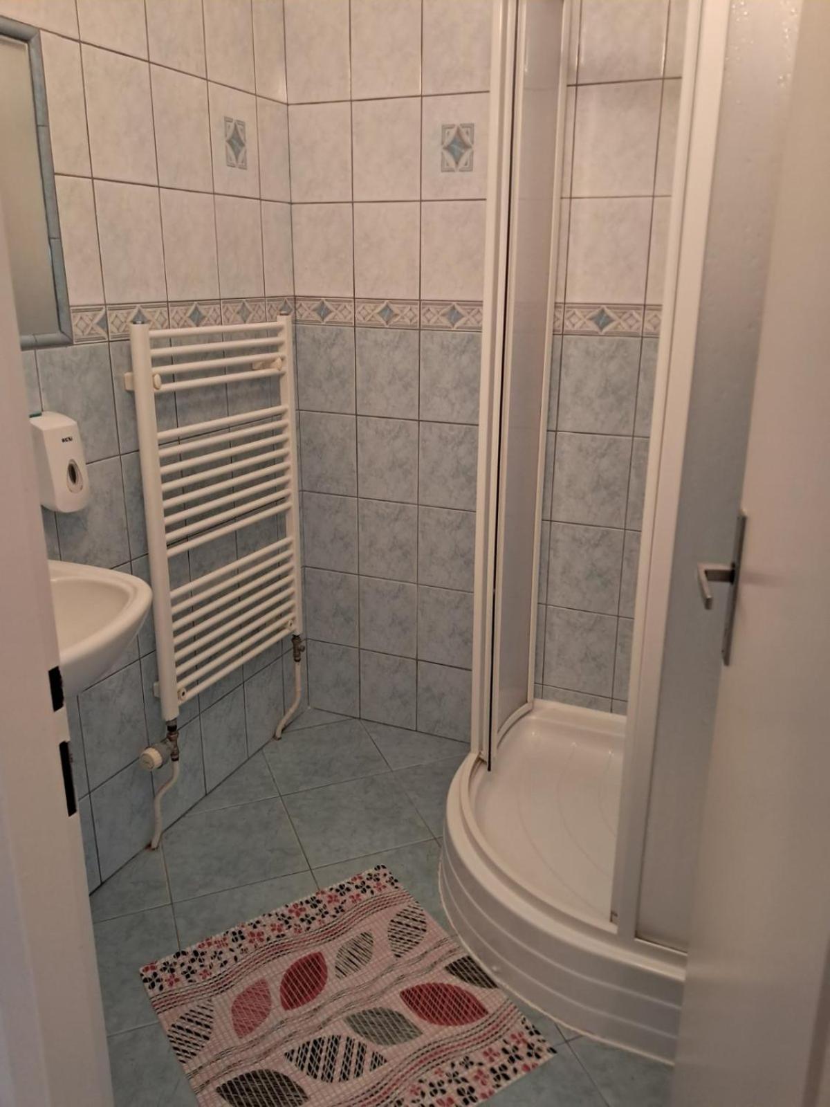 Sd Urbankova 2 Hostel Košice Εξωτερικό φωτογραφία