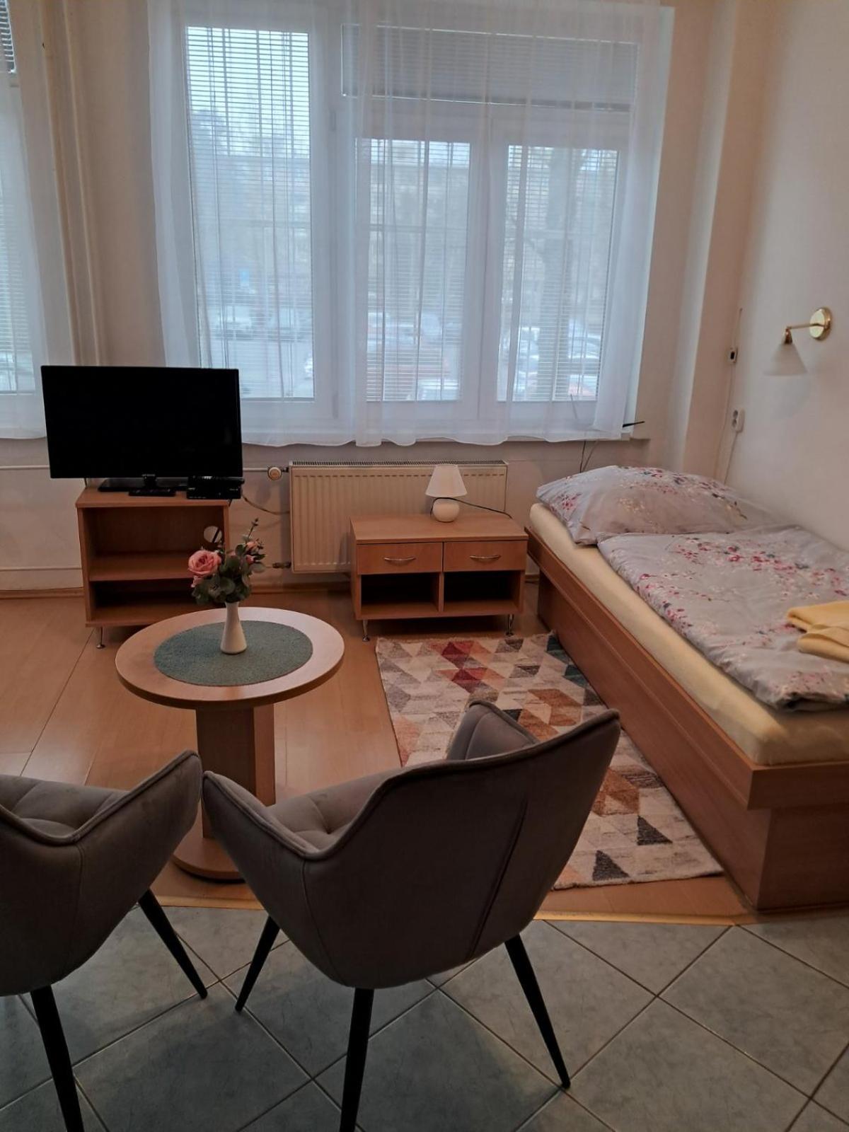 Sd Urbankova 2 Hostel Košice Εξωτερικό φωτογραφία
